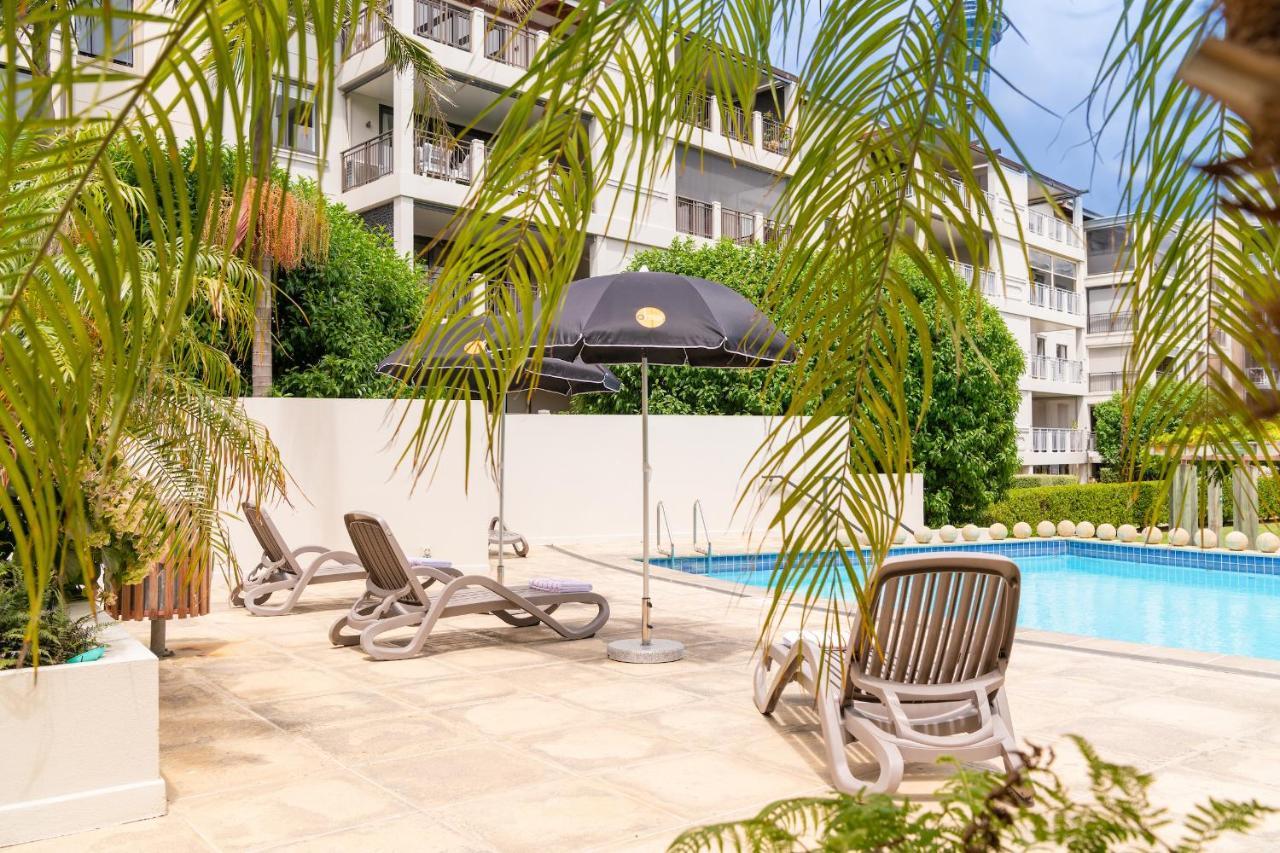 Ohtel Auckland Hotel Eksteriør billede Pool at the hotel