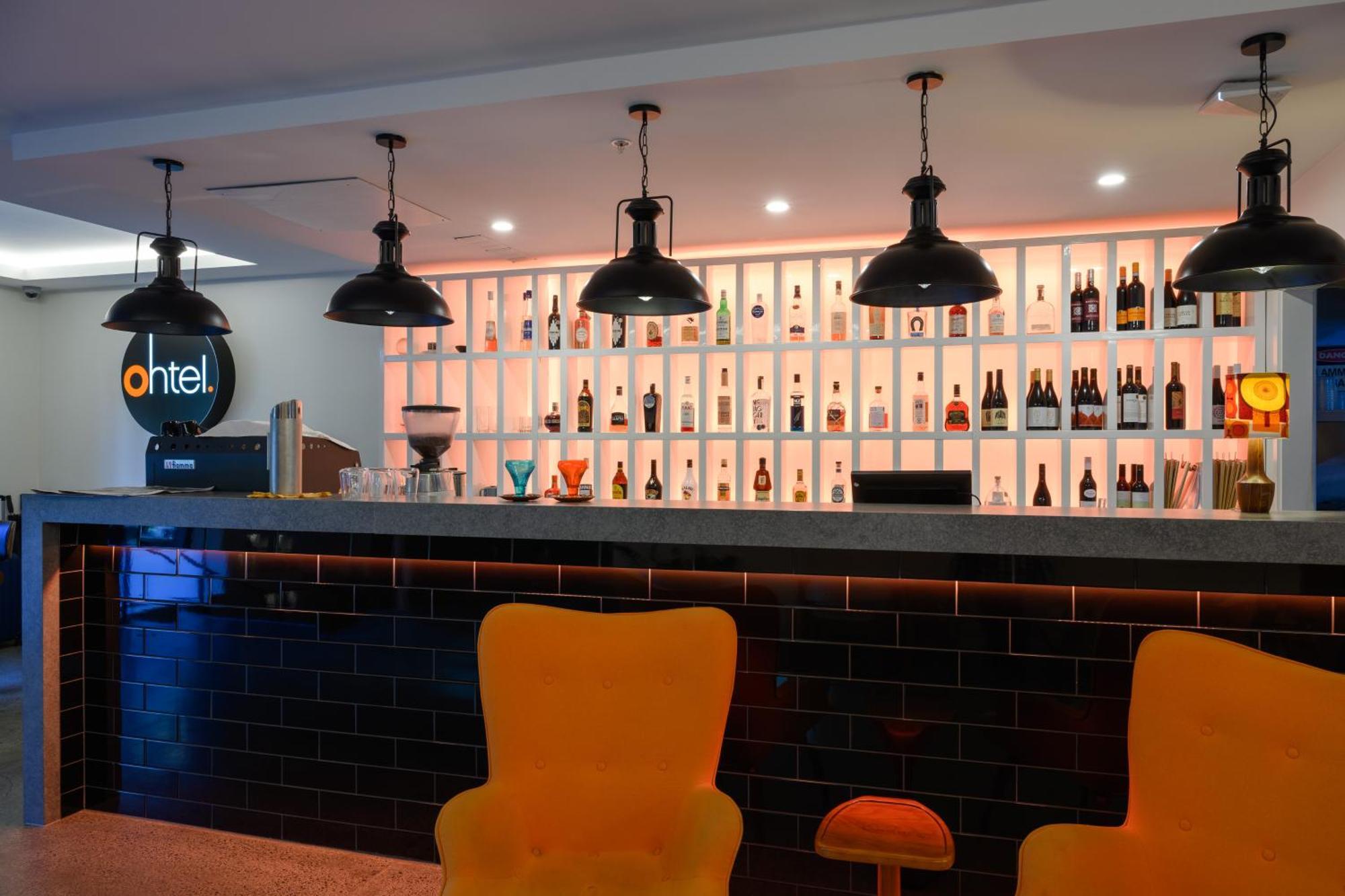 Ohtel Auckland Hotel Eksteriør billede The bar at the hotel